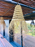 Luminaire en paille ajouré avec franges, Suspension Zagora en palmier tressé, abat jour bohème, tendance nature, suspension en rotin, osier